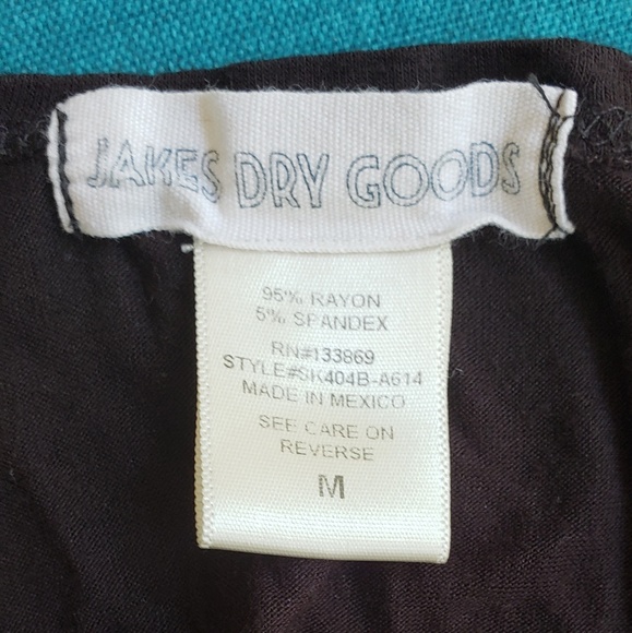 Muscle tee "All You Need Is Love" - Picture 2 of 2